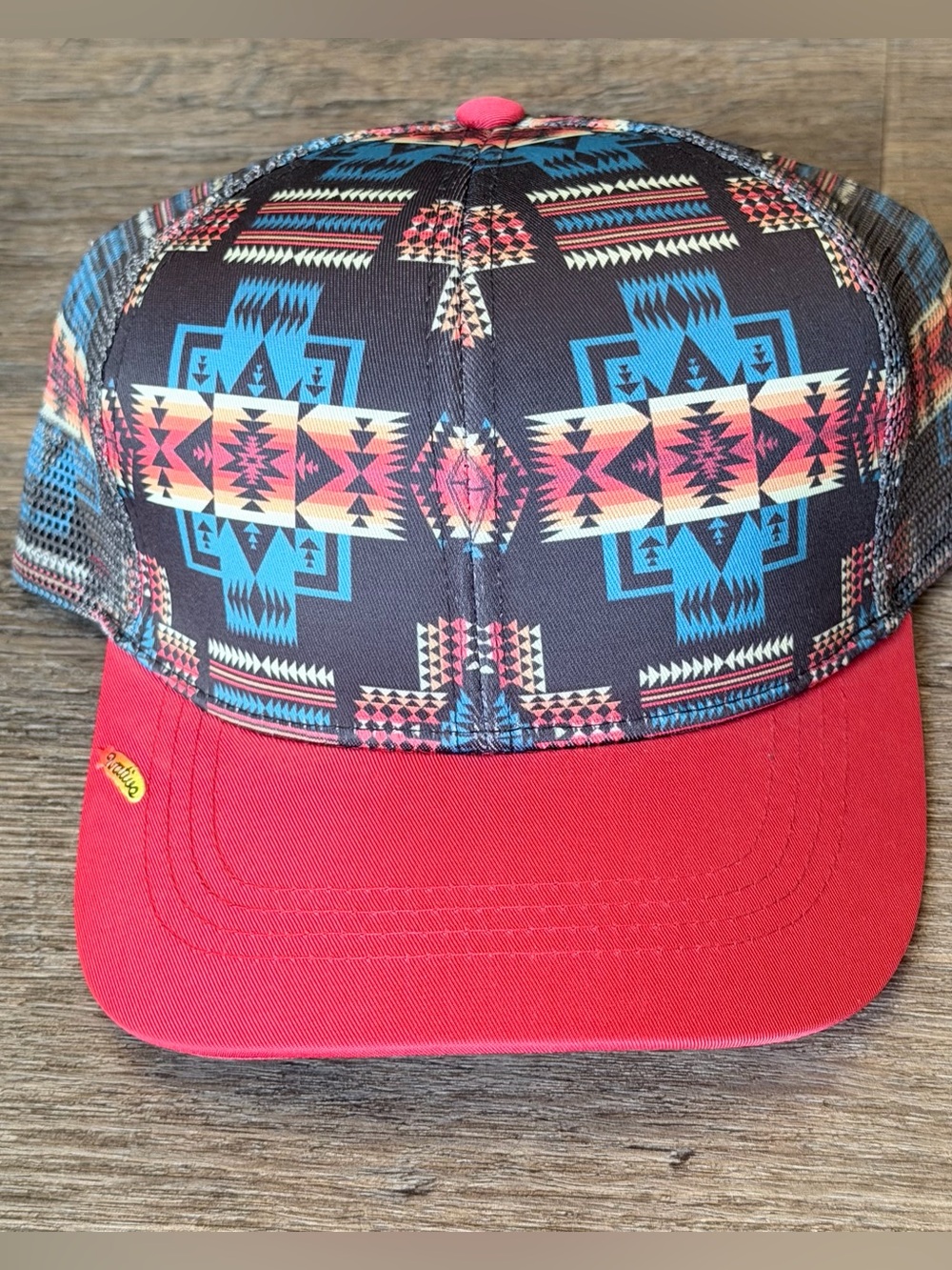 NWT Nativo Southwestern Aztec Geometric Print Snapback Trucker Hat